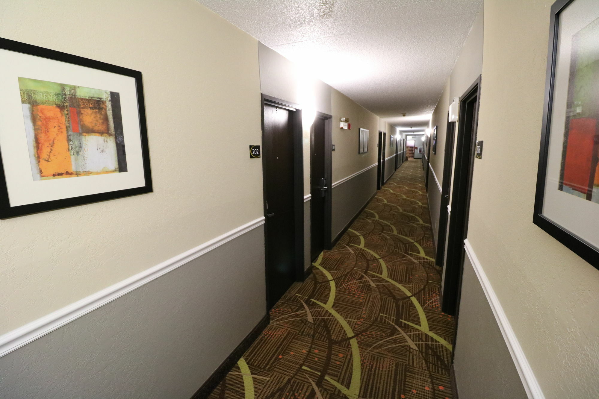 Super 8 By Wyndham Dubuque Motel Bagian luar foto